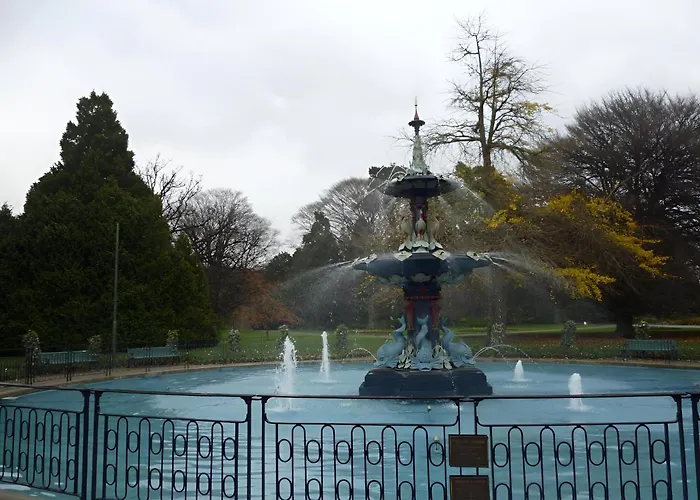 The *Best* Airbnb For Transport In London! Promise